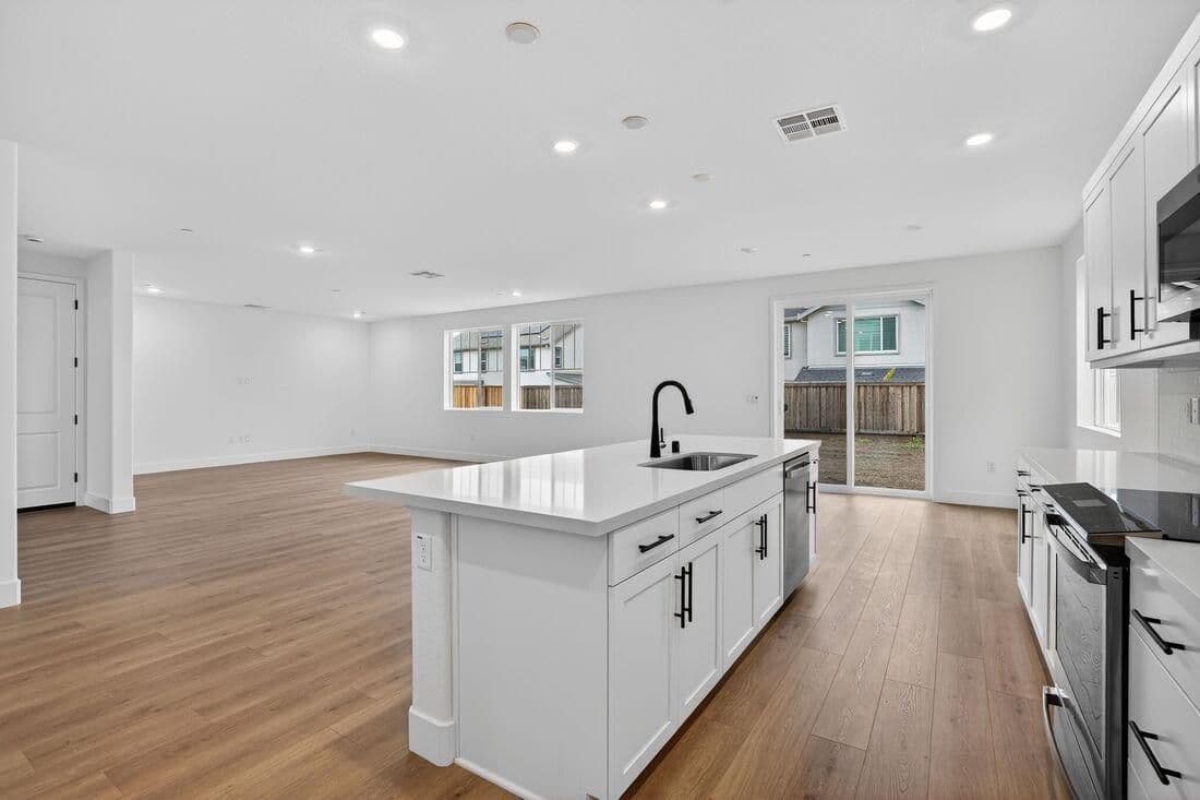 196 Golden Gate Lane - Photo 3