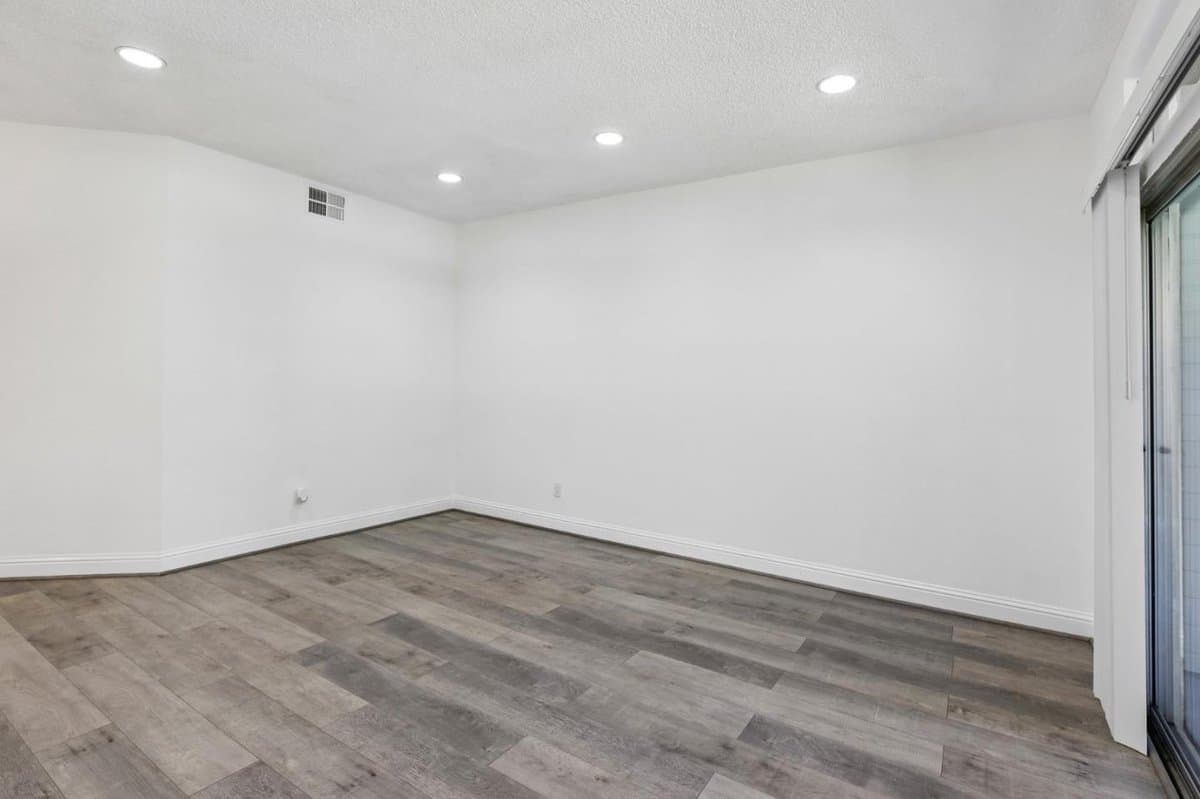 482 Shadowgraph Drive - Photo 4
