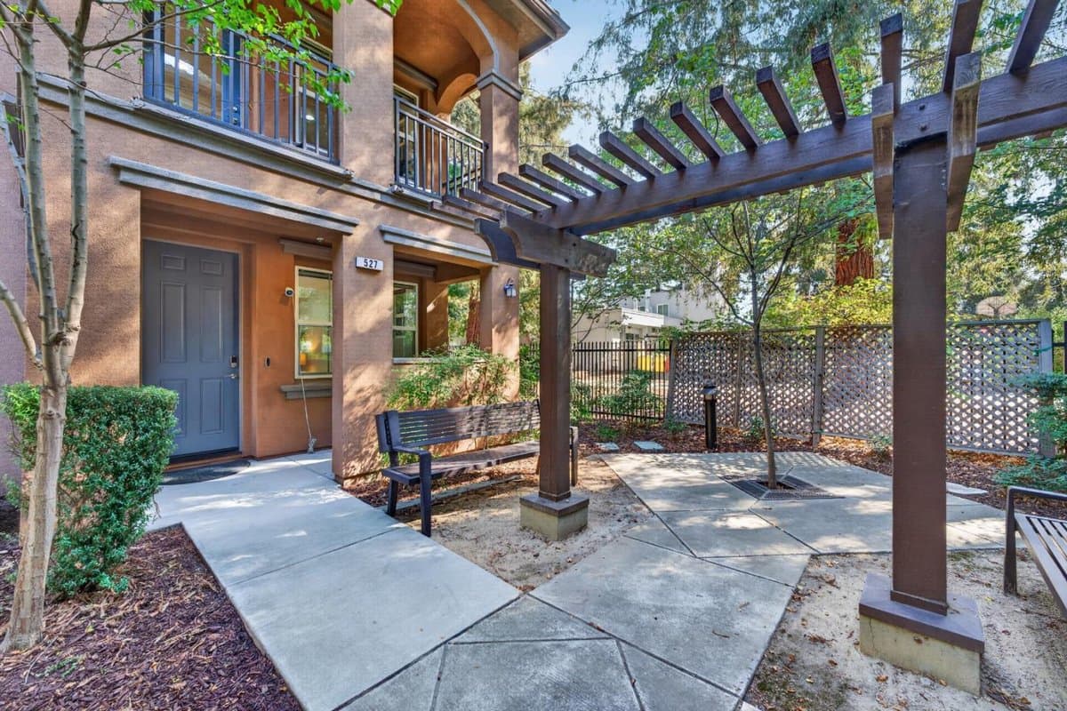 527 Bellezza Place - Photo 3