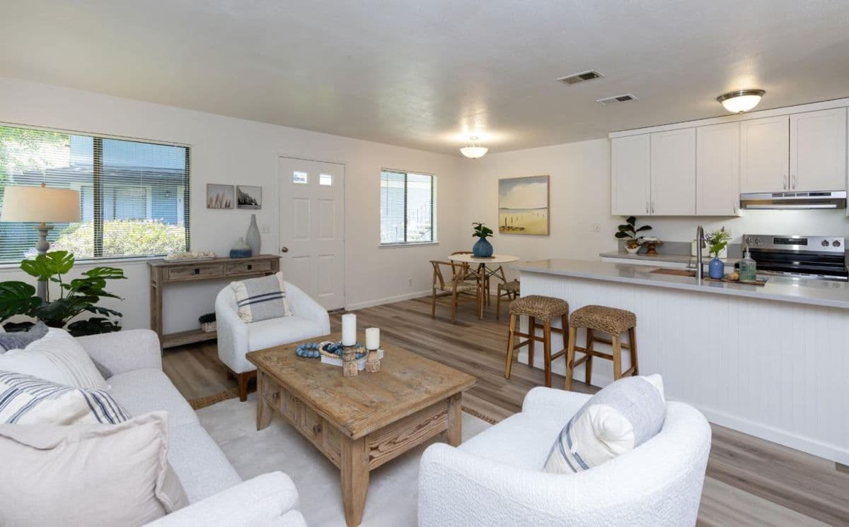 1135 Callas Lane #2 - Photo 4