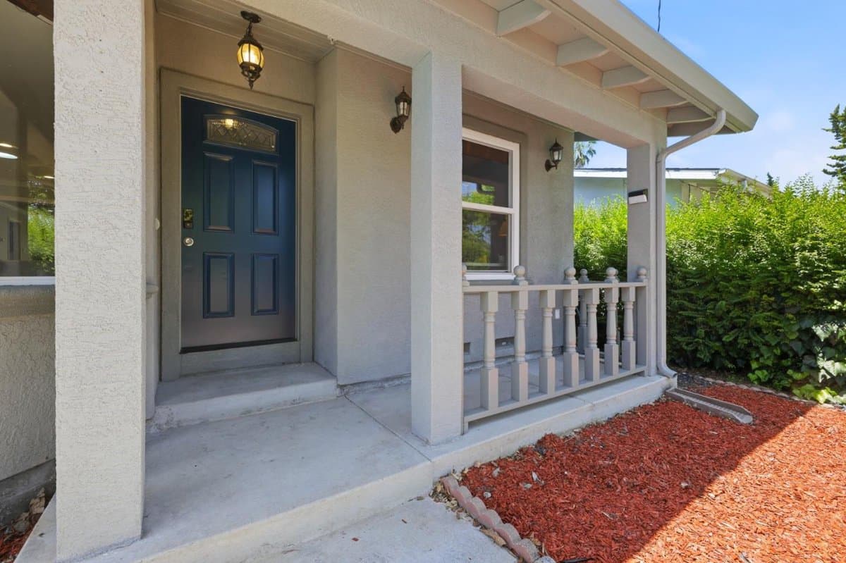 33713 Colgate Drive - Photo 4