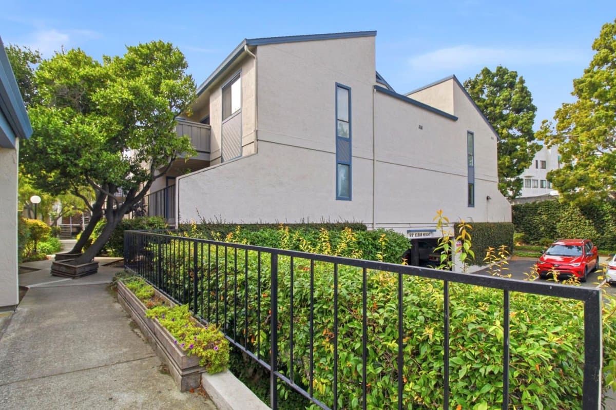853 Woodside Way #133 - Photo 1