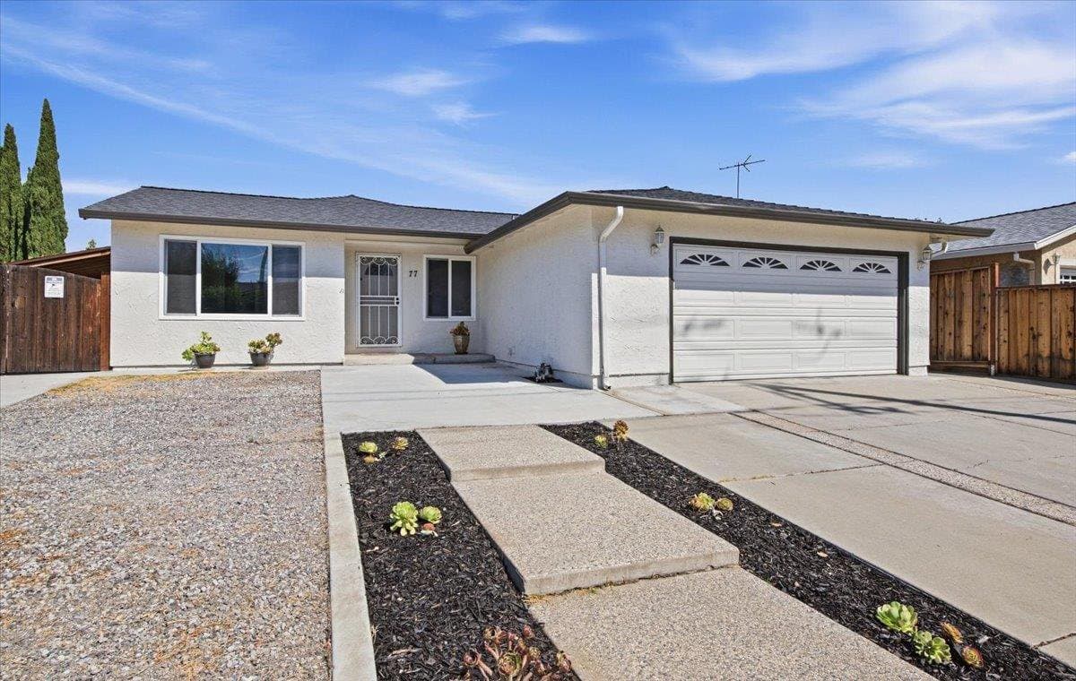 77 Shenado Place - Photo 1