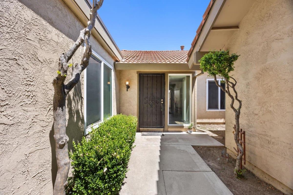 3607 Fawndale Drive - Photo 3