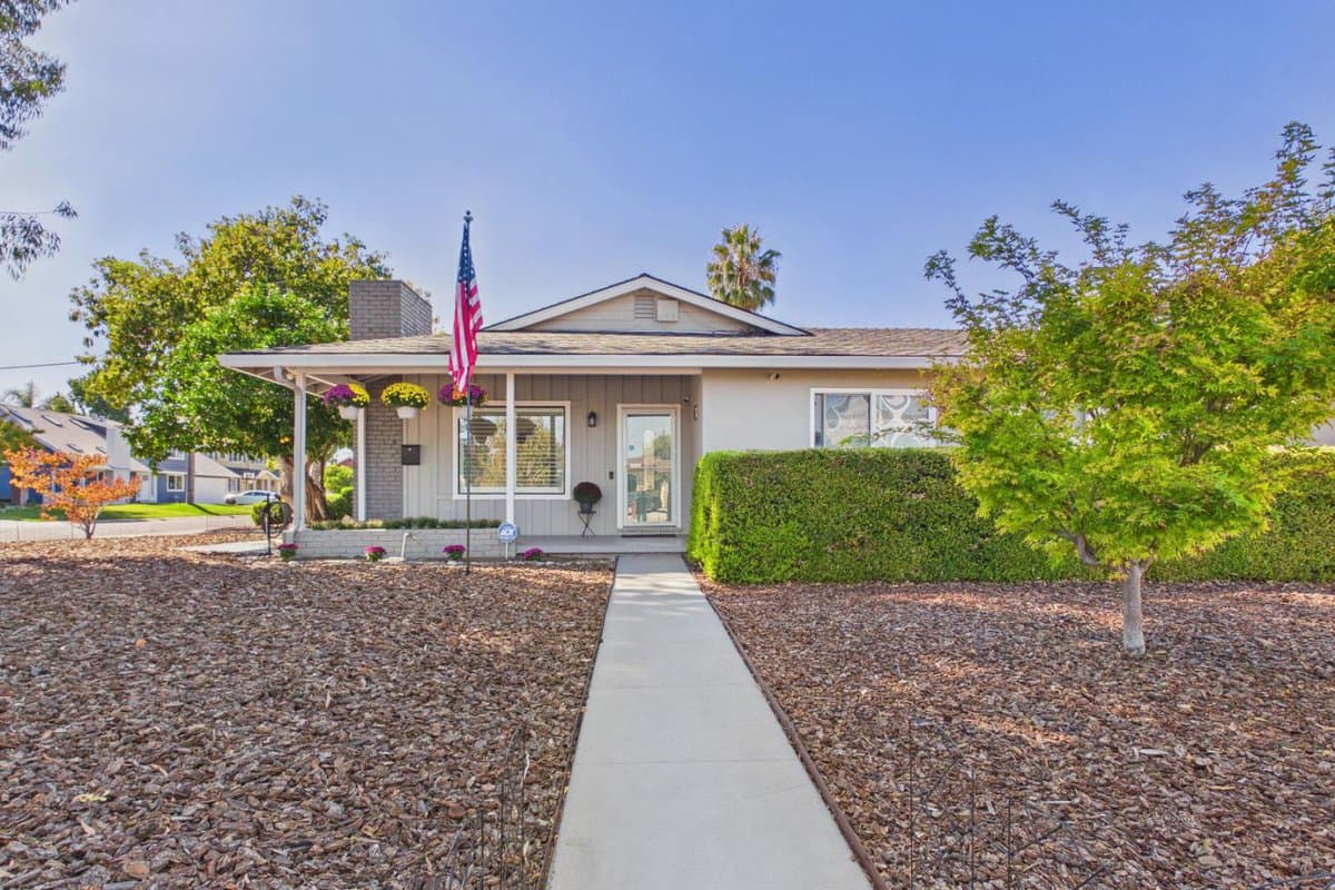 1651 Mount Vernon Drive - Photo 1