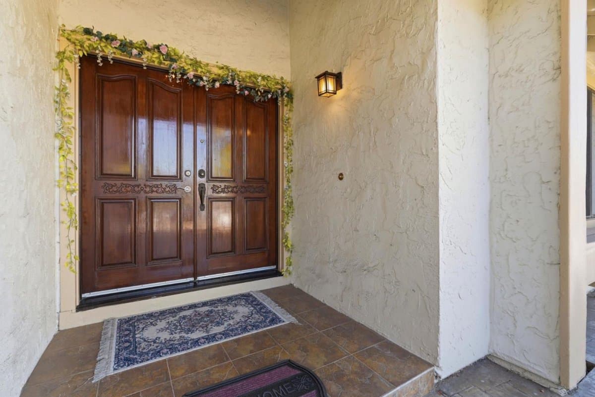 3694 Lucas Drive - Photo 3
