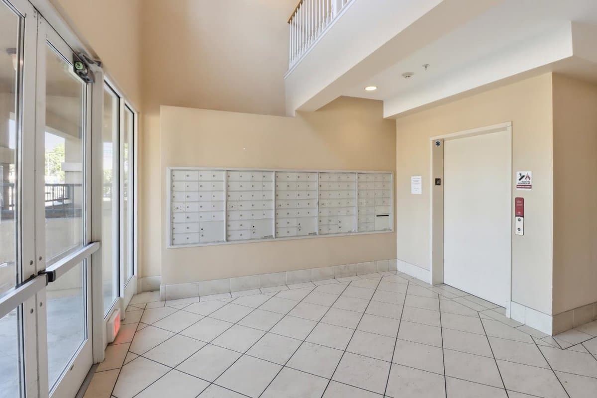 88 North Jackson Avenue #403 - Photo 4