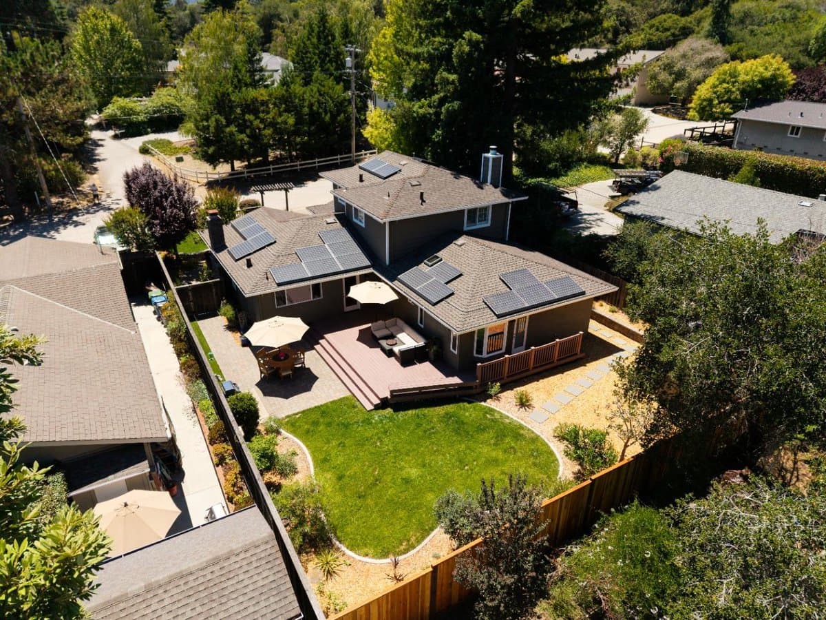 240 Bobs Lane - Photo 2