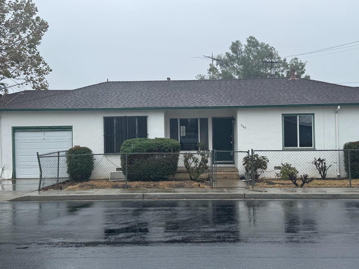 1149 Berkeley Avenue - Photo 1