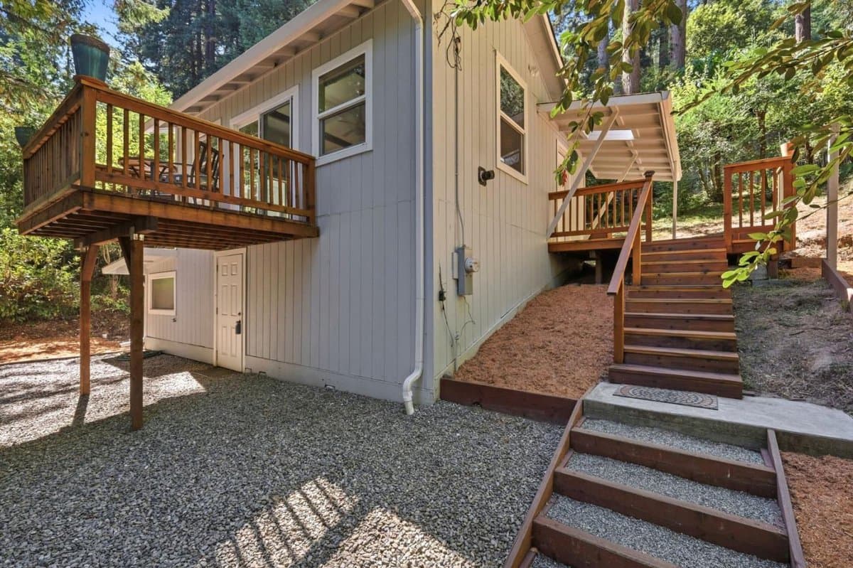 887 Scenic Way - Photo 2