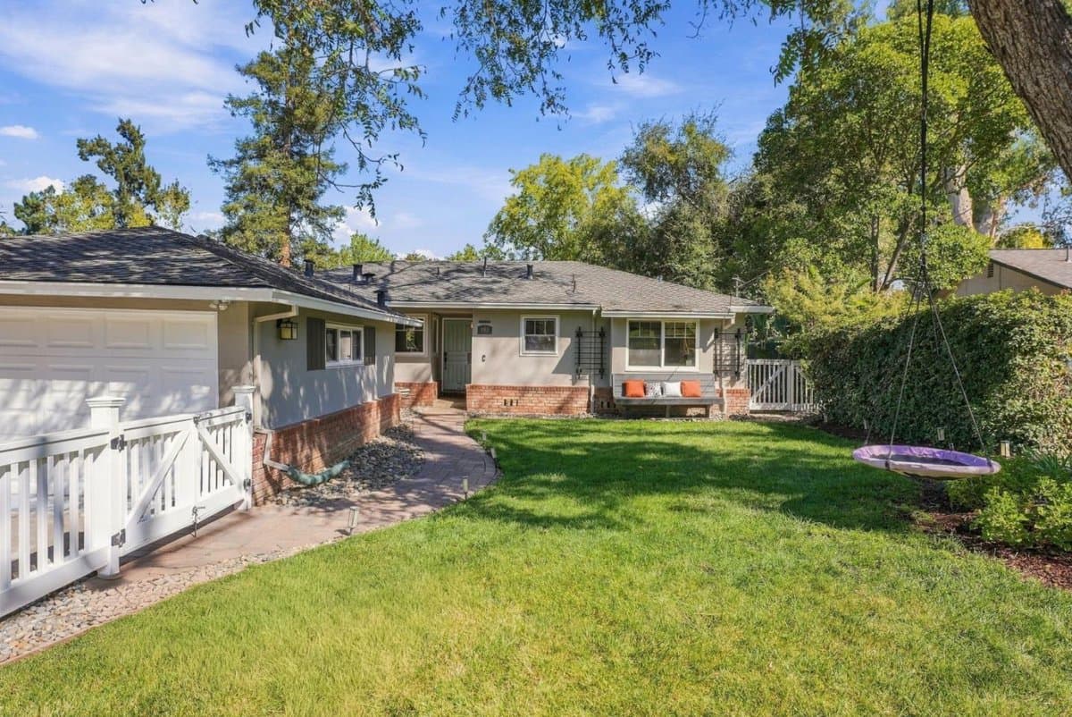1666 Creek Drive - Photo 2