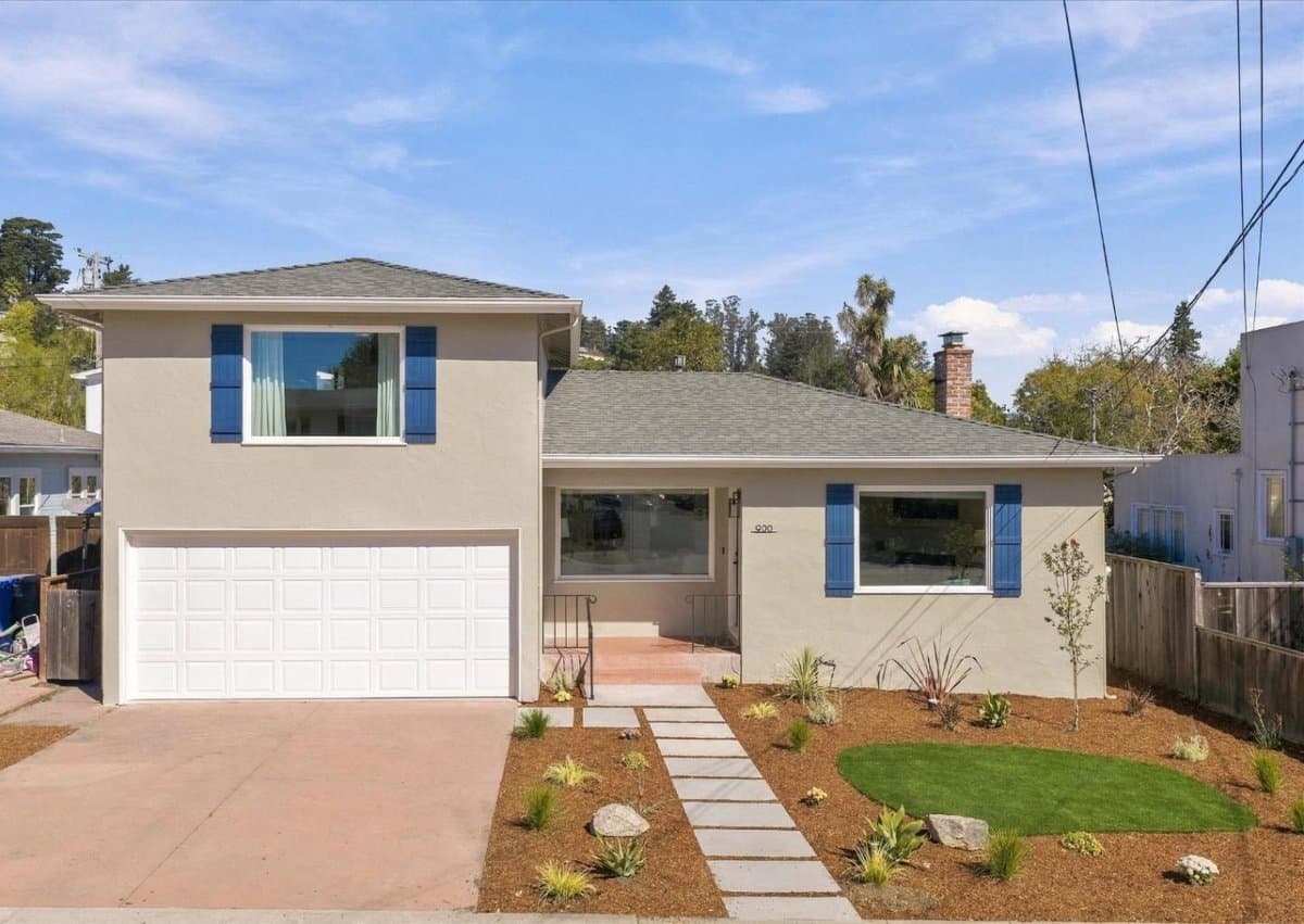 900 Walnut Avenue - Photo 1