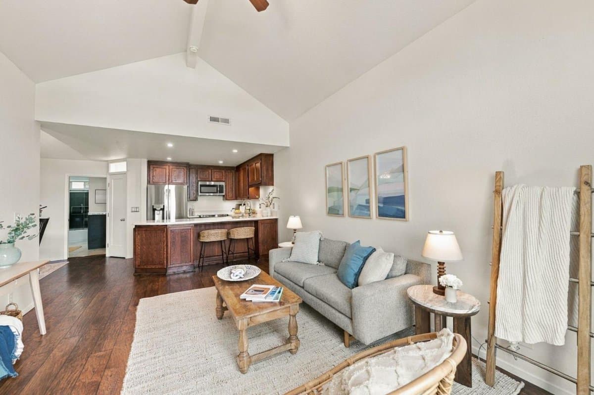4 Carriage Lane - Photo 4