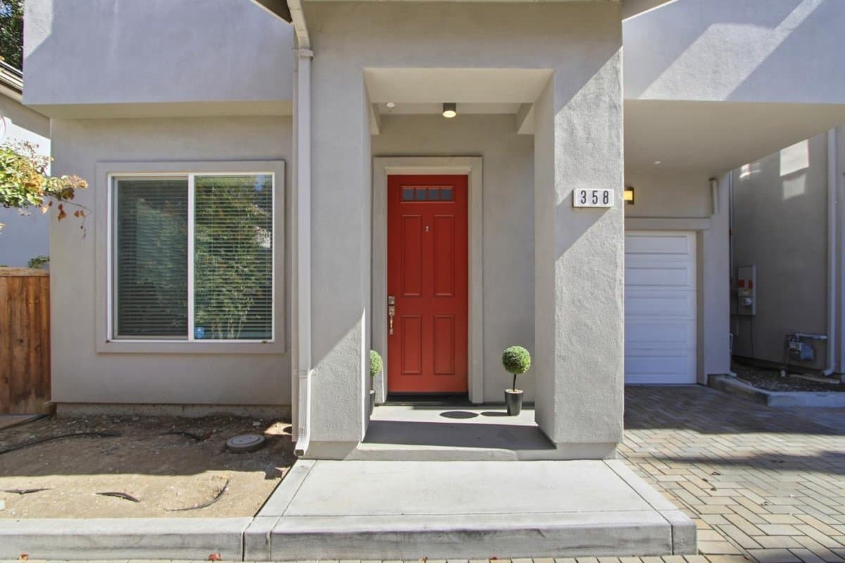 358 South Cypress Avenue - Photo 1