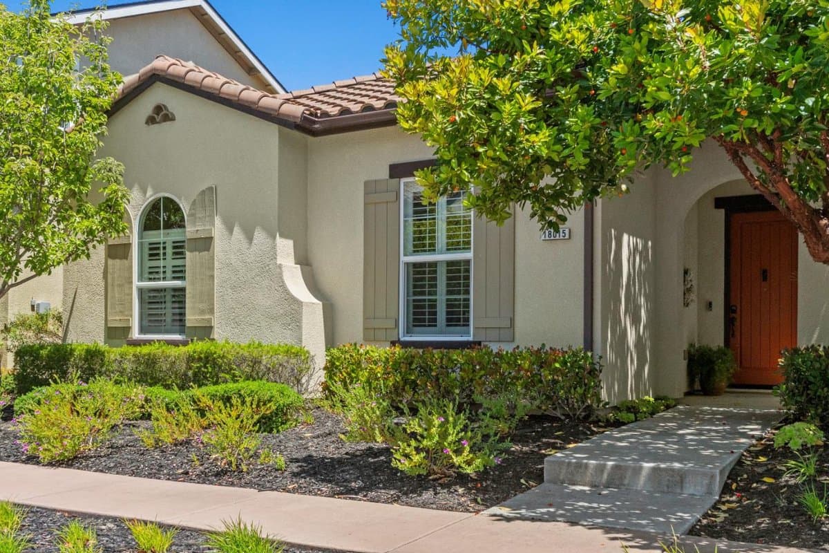 18015 McDowell Street - Photo 2