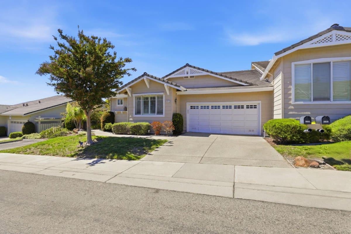 8762 Mccarty Ranch Drive - Photo 2