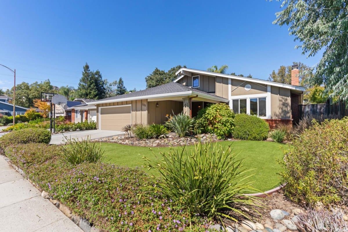 835 Downswood Court - Photo 1