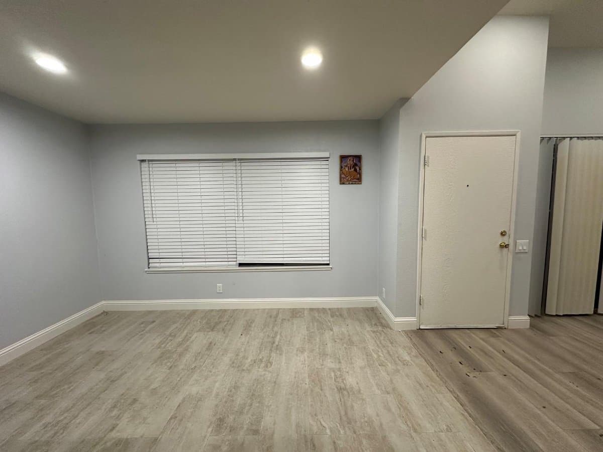 6944 Jarvis Avenue - Photo 4