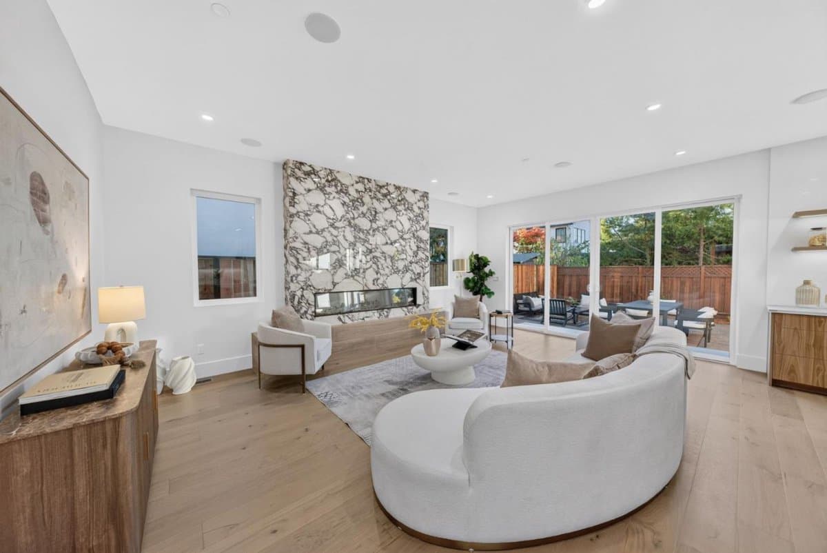 567 7th Avenue - Photo 3