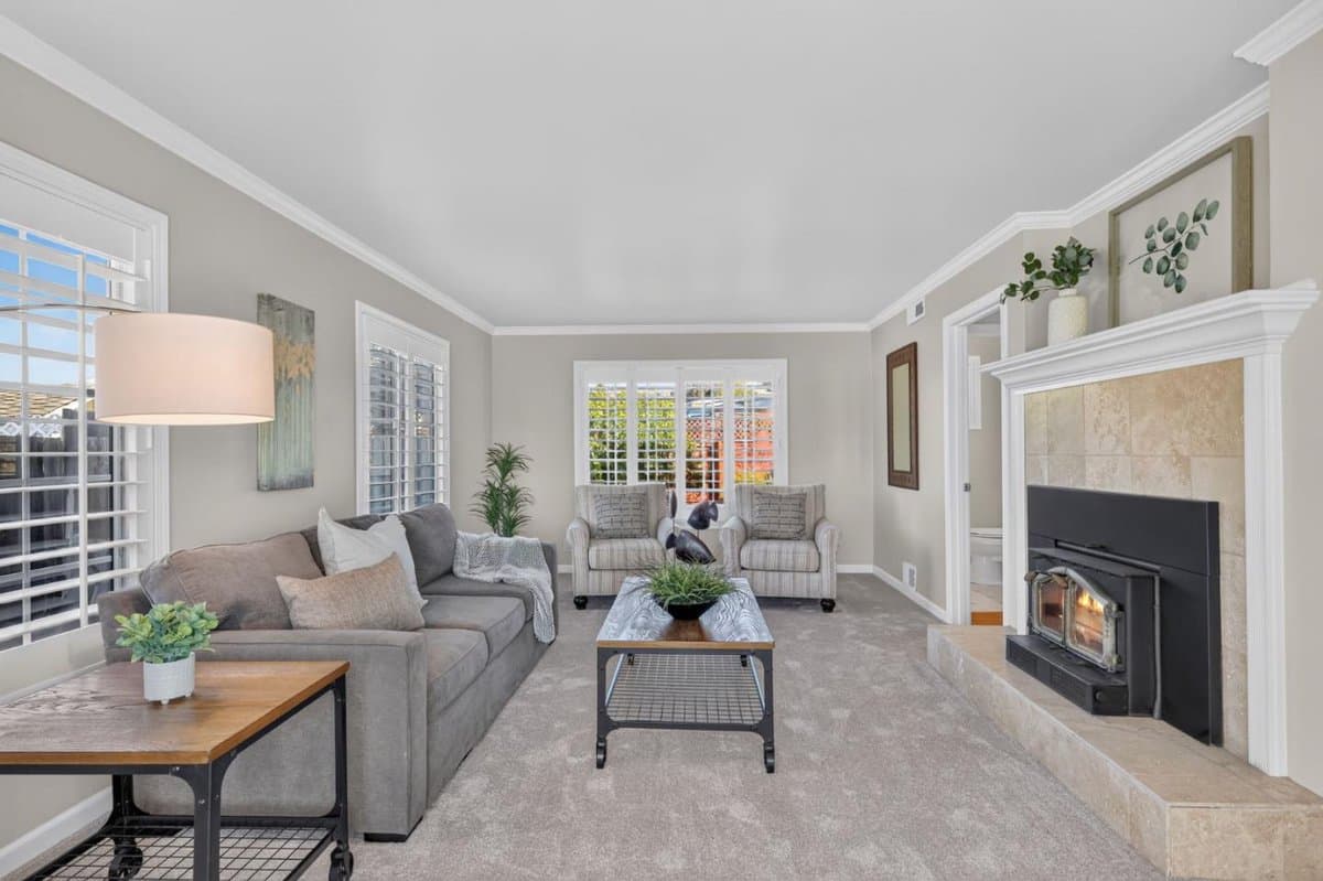 1074 Lorenzo Court - Photo 5