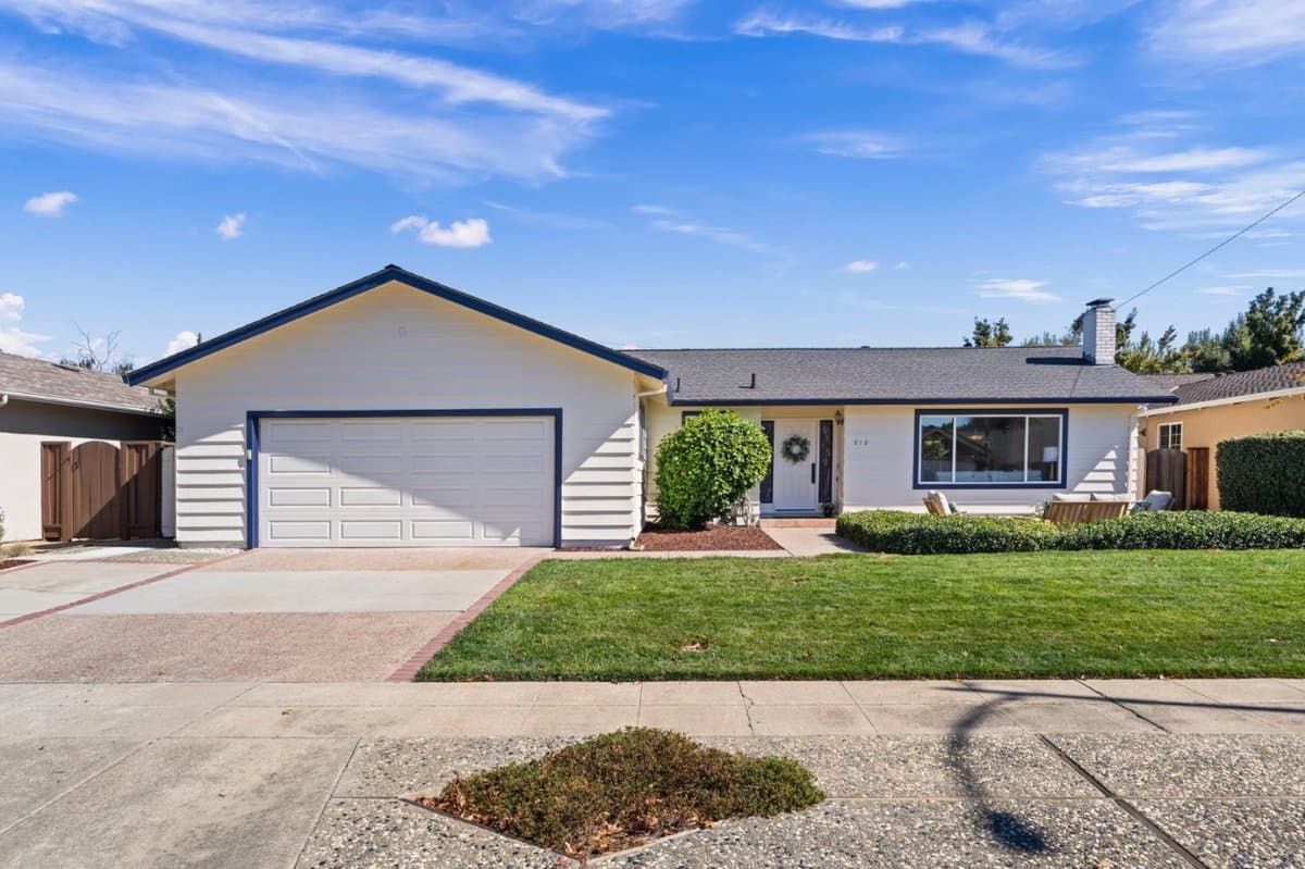 912 Oakdell Place - Photo 2