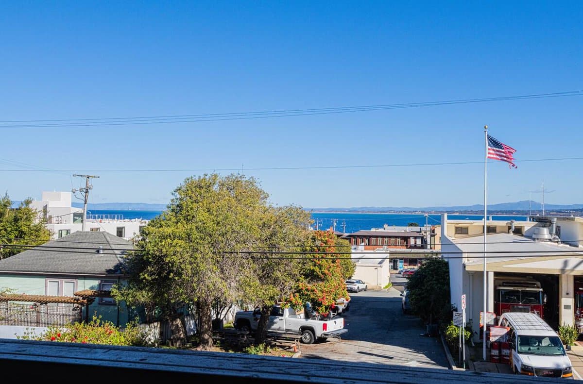 585 Hawthorne Street #103 - Photo 3