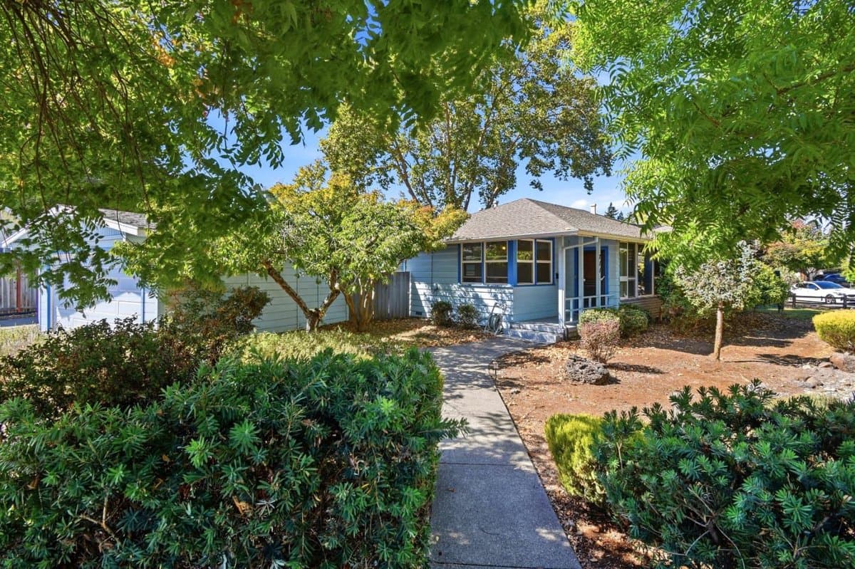 711 Brigham Avenue - Photo 1