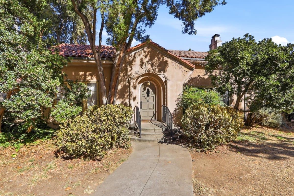 670 South 15th Street - Photo 4