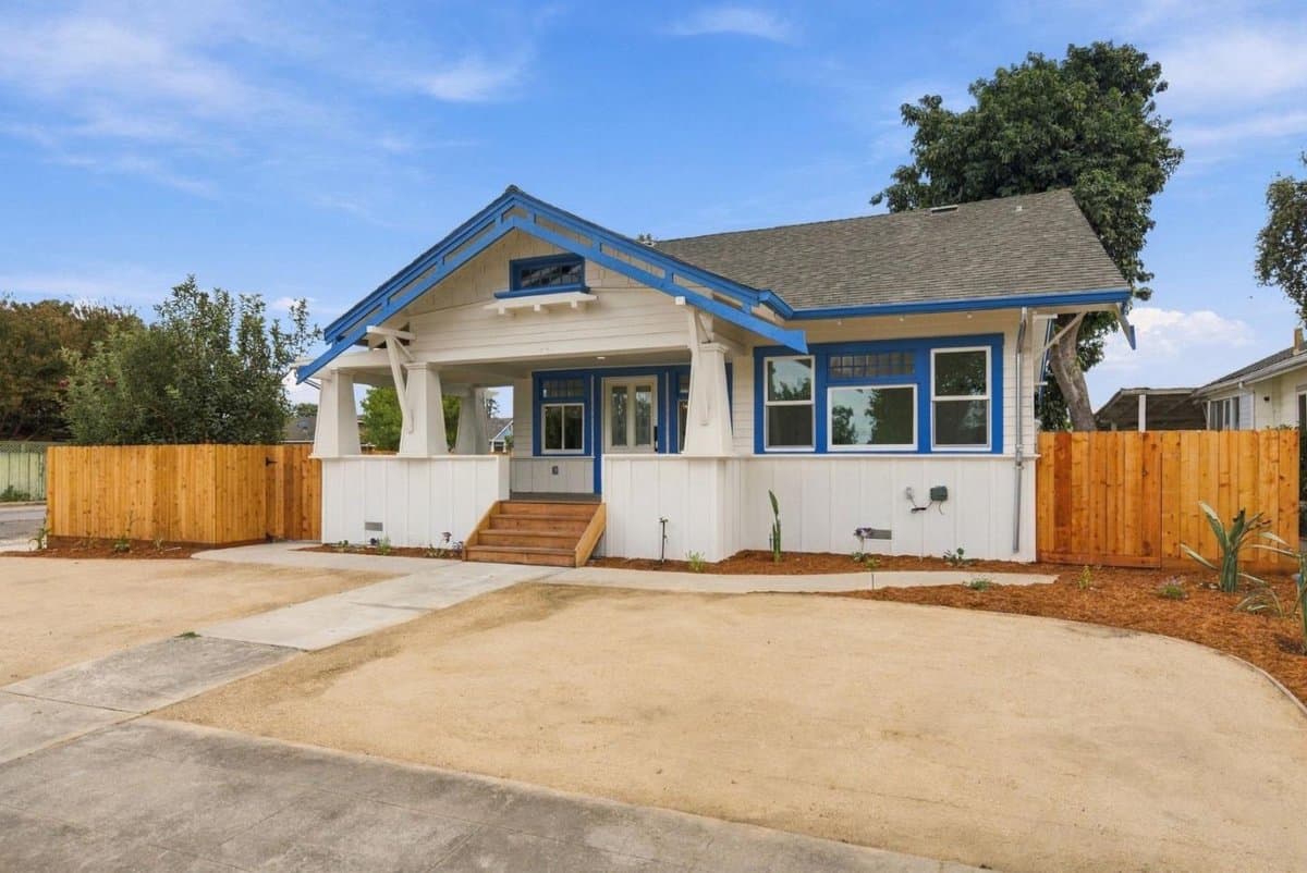 805 5th Street - Photo 2