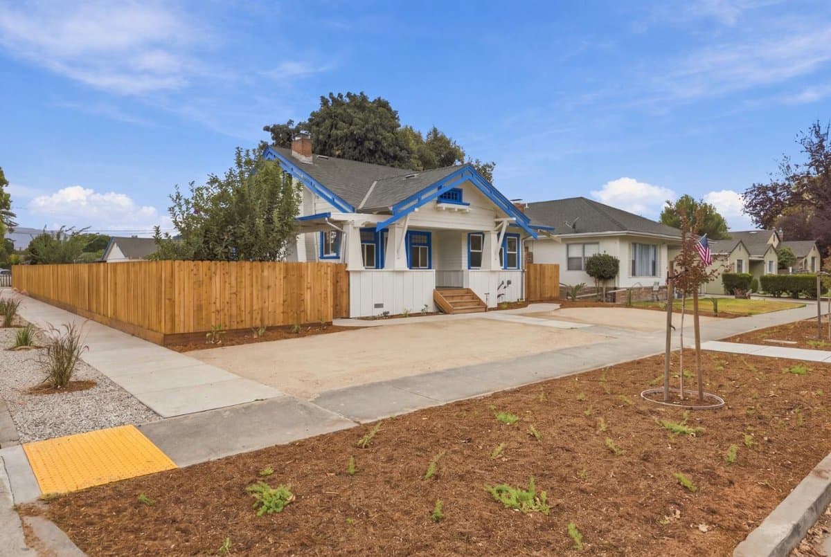 805 5th Street - Photo 3