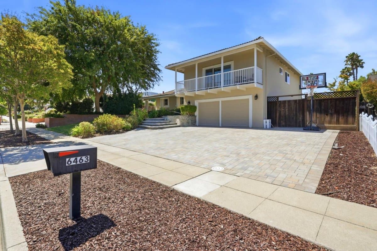 6463 Camelia Drive - Photo 2