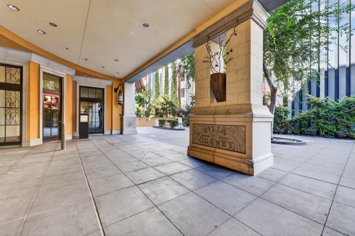 356 Santana Row #305 - Photo 2