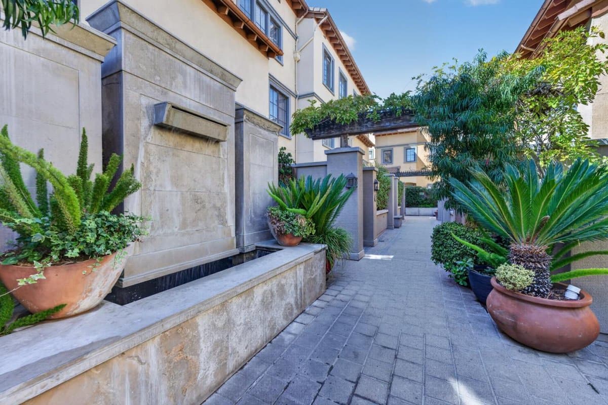 356 Santana Row #305 - Photo 5