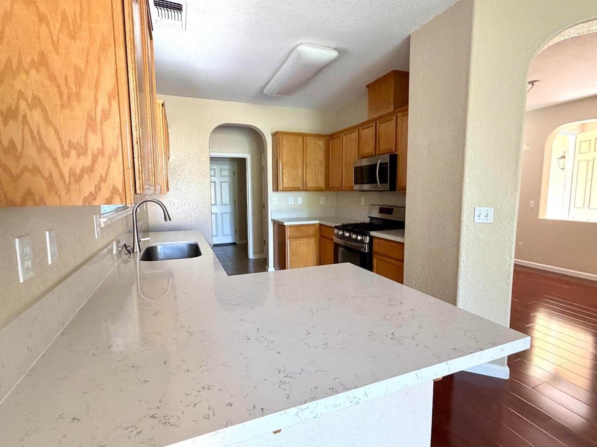 5487 Cooper Court - Photo 3
