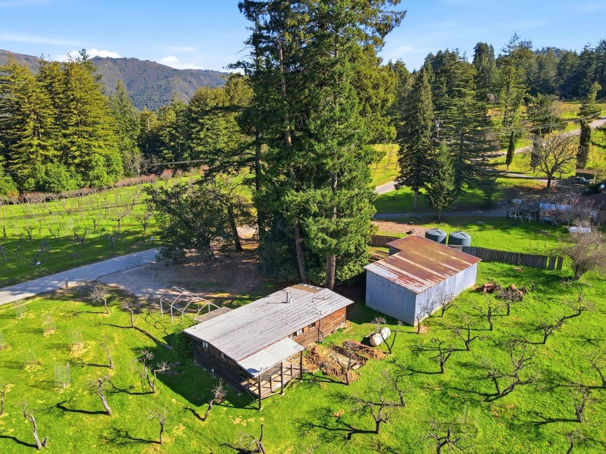 24580 Loma Prieta Avenue - Photo 2