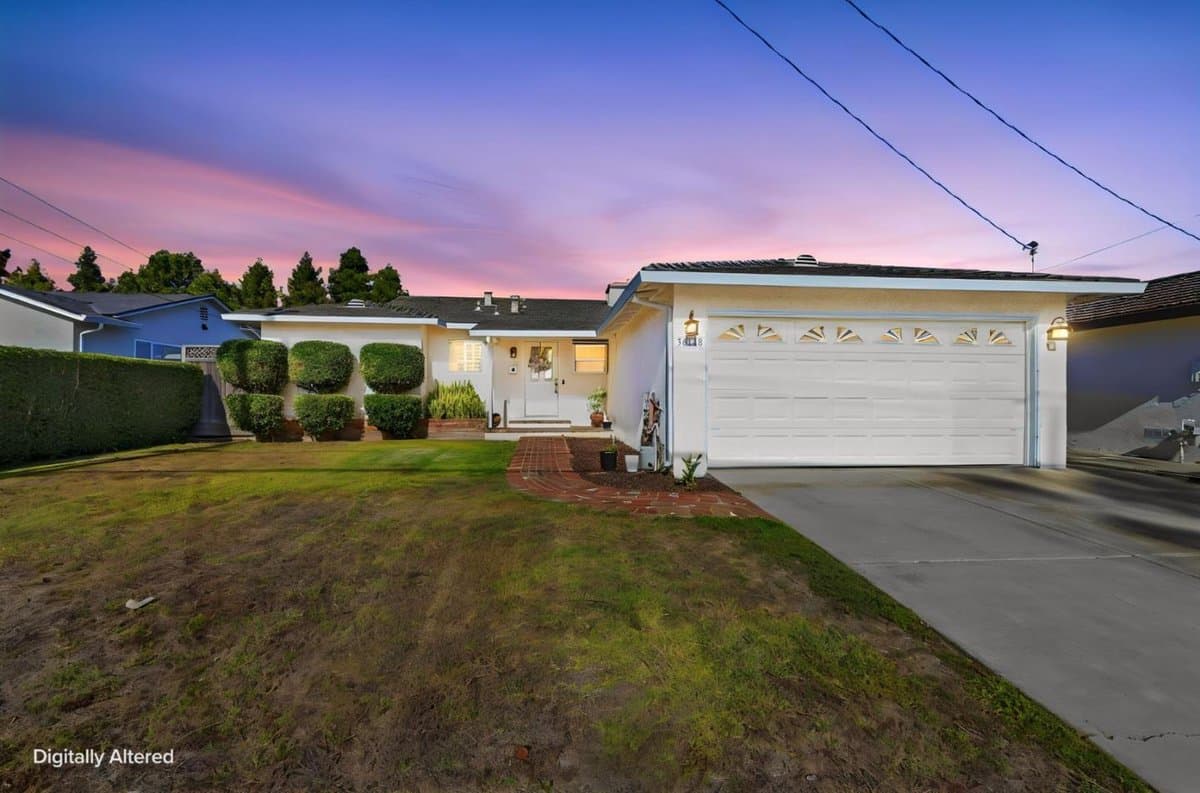 36148 Sandalwood Street - Photo 2