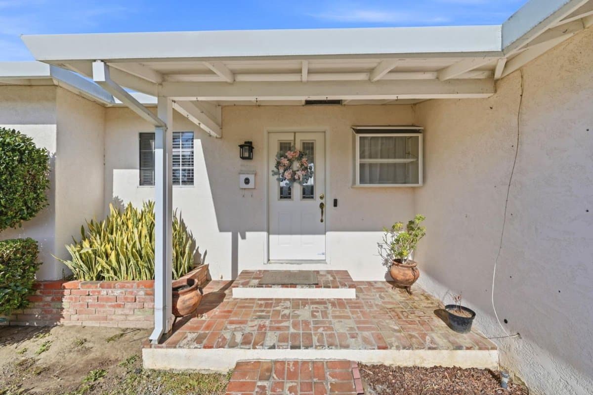 36148 Sandalwood Street - Photo 3