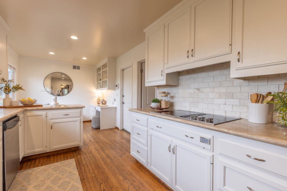 1010 Murchison Drive - Photo 4