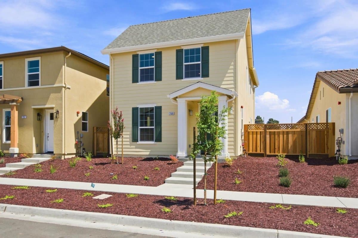 748 Aurora Way - Photo 4