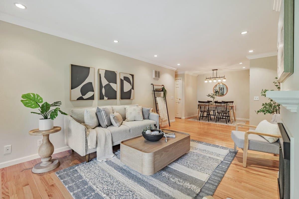 1210 Golden Oaks Lane - Photo 2
