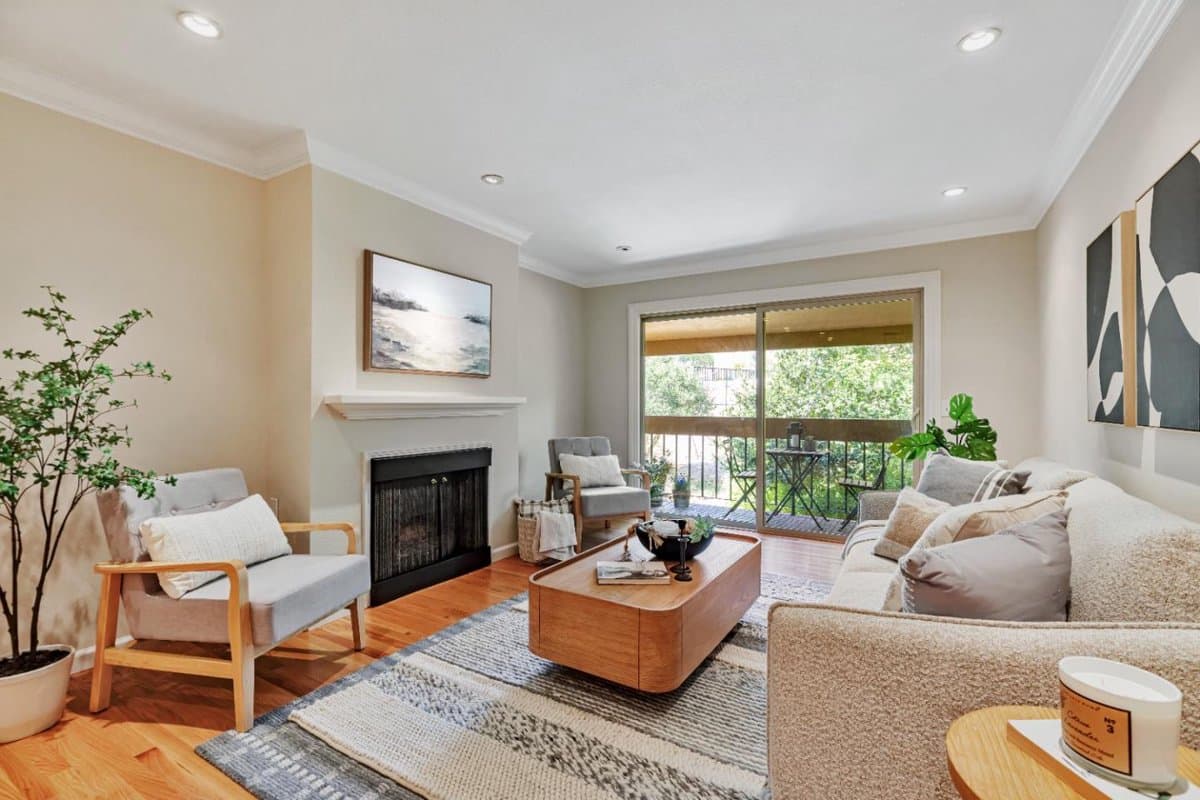 1210 Golden Oaks Lane - Photo 4