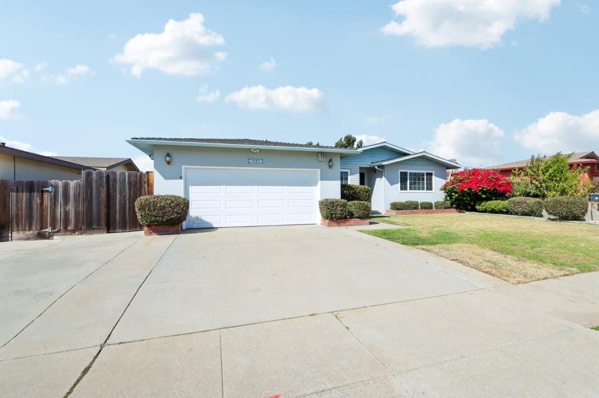 1485 Cherokee Drive - Photo 2