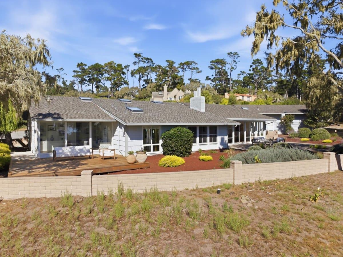 1651 Crespi Lane - Photo 4