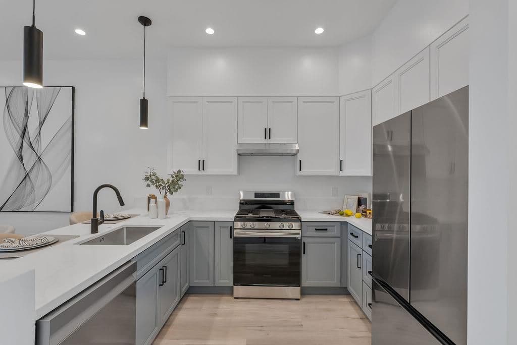 889 Mclellan Drive #208 - Photo 3