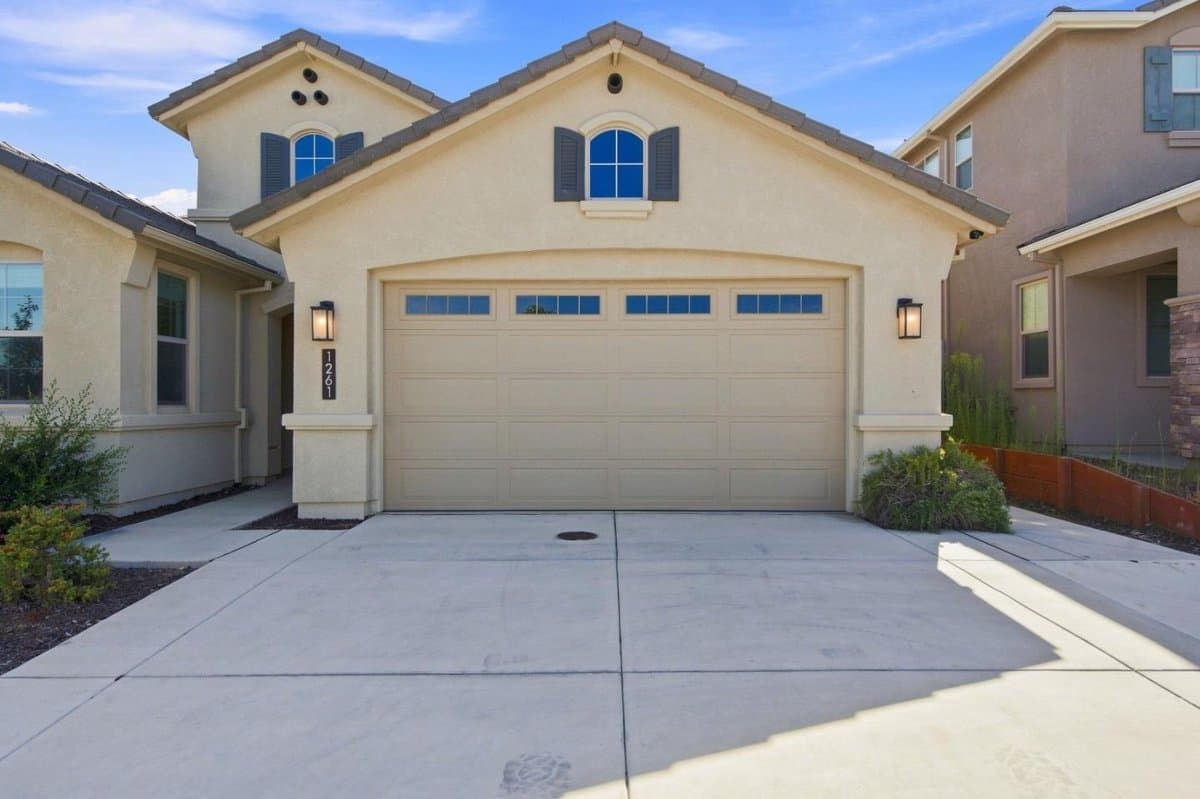 1261 Azalea Drive - Photo 3