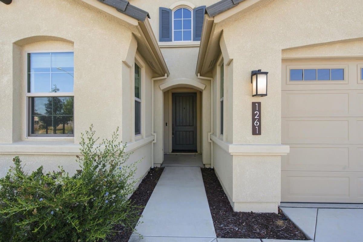 1261 Azalea Drive - Photo 4