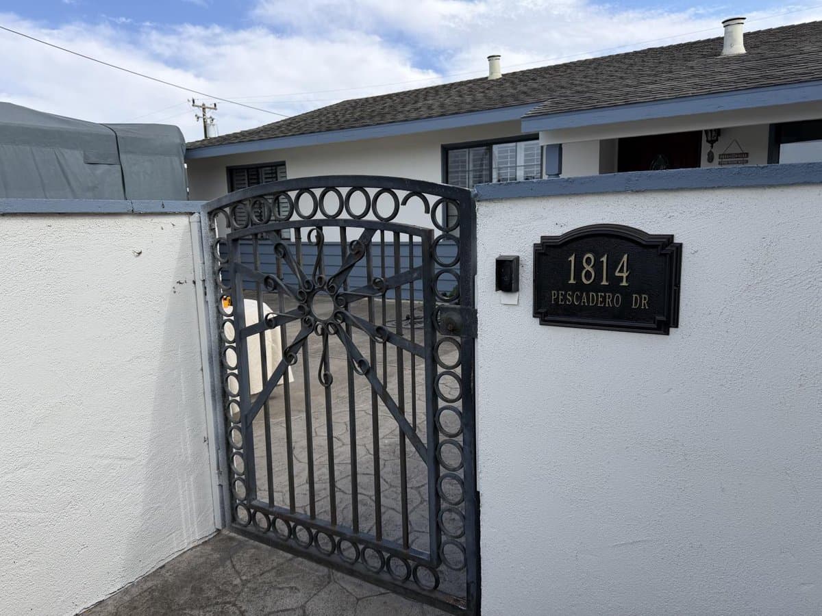 1814 Pescadero Drive - Photo 4