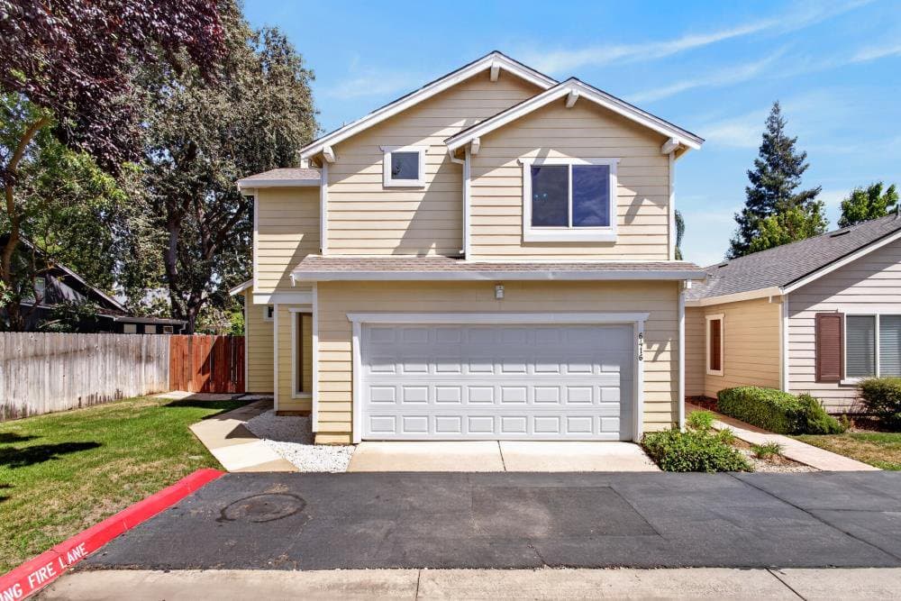 6416 Laguna Mirage Lane - Photo 2