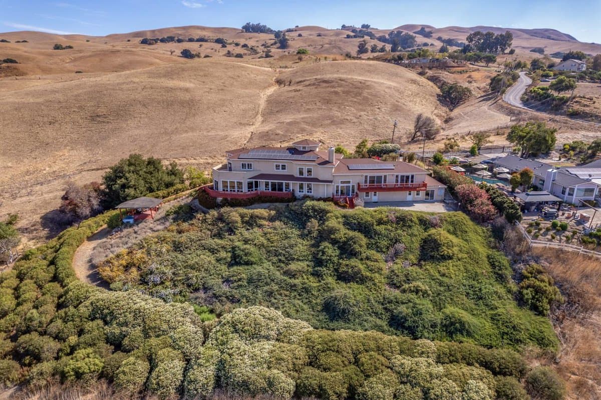 3625 Sierra Road - Photo 4