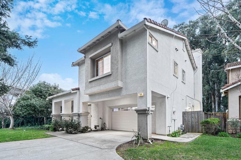 708 Raineer Court - Photo 1 of 8